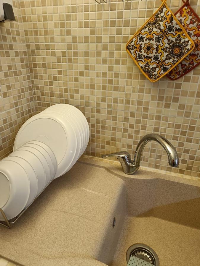 Apartamento La Grotta Di Filomena Catania Exterior foto
